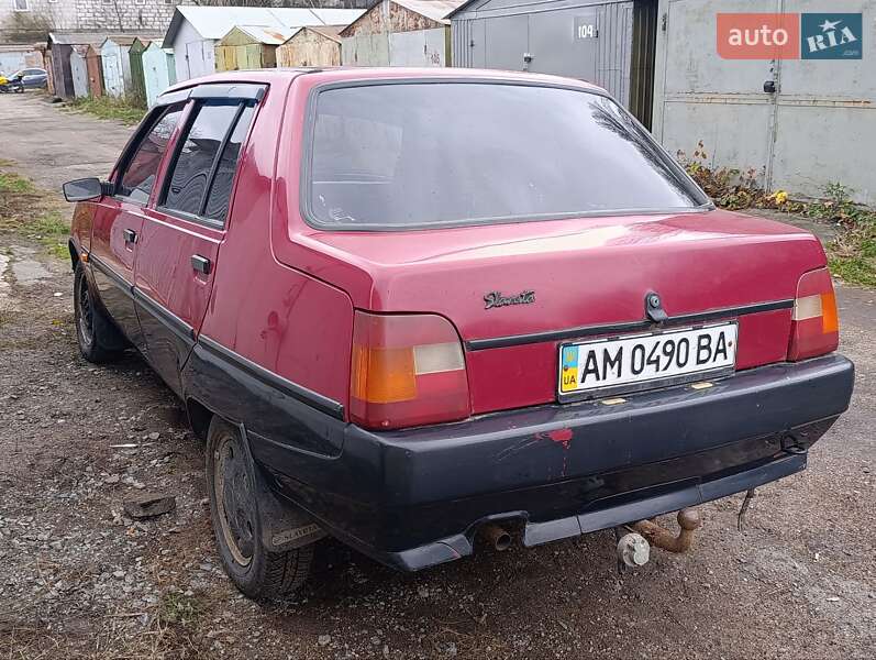 Лифтбек ЗАЗ 1103 Славута 2003 в Житомире