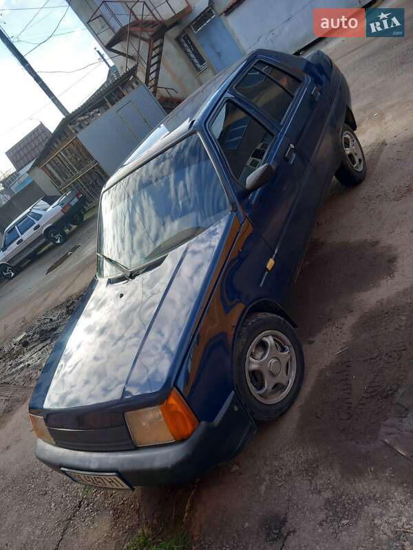 Лифтбек ЗАЗ 1103 Славута 2005 в Славуте