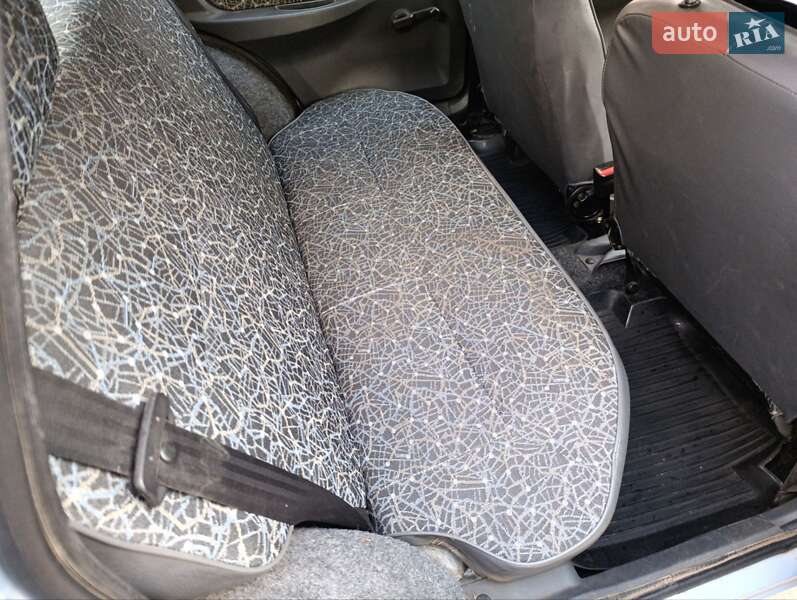 Лифтбек ЗАЗ 1103 Славута 2004 в Харькове фото 11 Лифтбек ЗАЗ 1103 Славута 2004 в Харькове