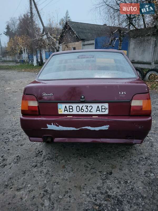 Лифтбек ЗАЗ 1103 Славута 2004 в Баре