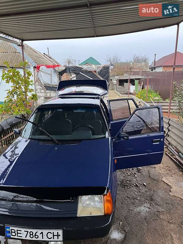 Ліфтбек ЗАЗ 1103 Славута 2004 в Миколаєві