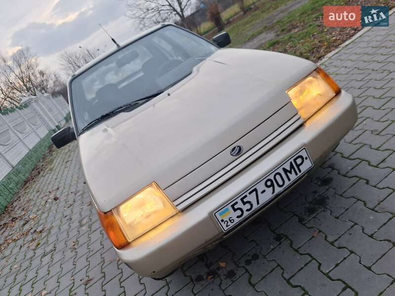 Лифтбек ЗАЗ 1103 Славута 2003 в Черновцах