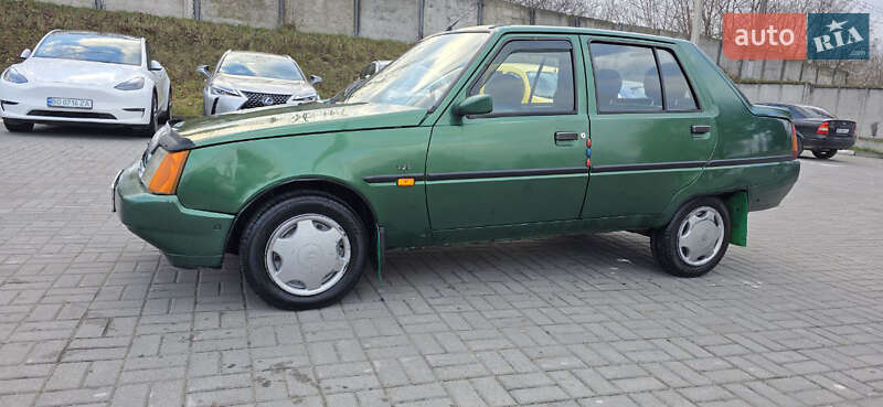 Лифтбек ЗАЗ 1103 Славута 2003 в Тернополе