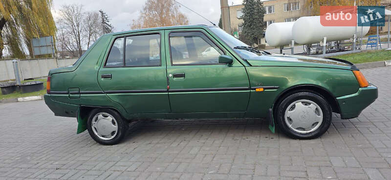 Лифтбек ЗАЗ 1103 Славута 2003 в Тернополе