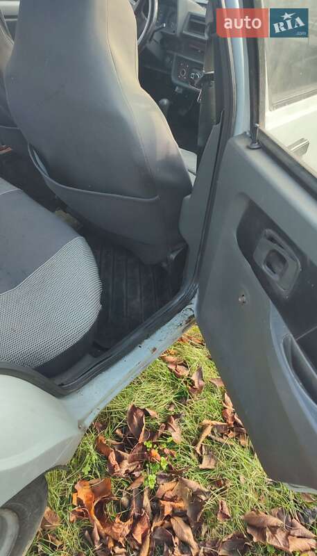 Лифтбек ЗАЗ 1103 Славута 2003 в Кременчуге фото 3 Лифтбек ЗАЗ 1103 Славута 2003 в Кременчуге