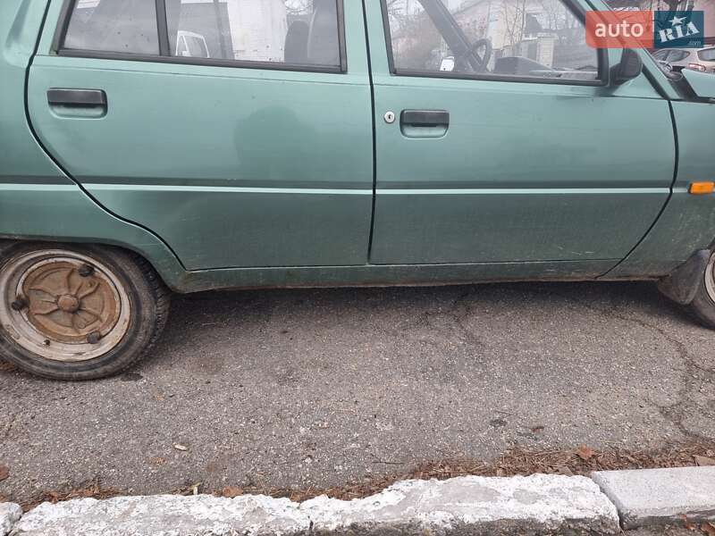 Лифтбек ЗАЗ 1103 Славута 2007 в Тараще фото 12 Лифтбек ЗАЗ 1103 Славута 2007 в Тараще