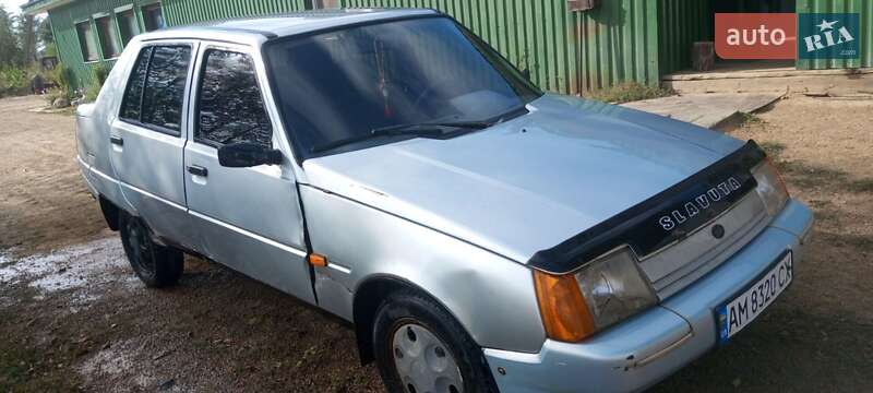 Лифтбек ЗАЗ 1103 Славута 2003 в Житомире