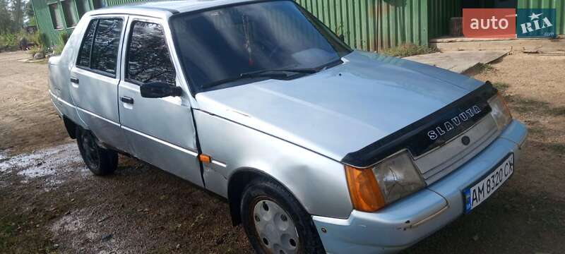 Лифтбек ЗАЗ 1103 Славута 2003 в Житомире