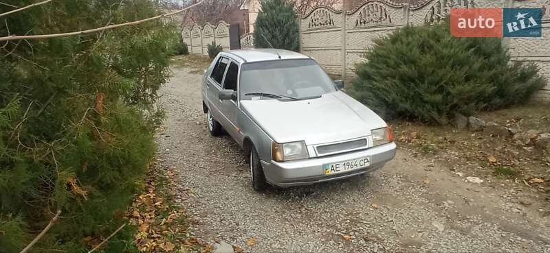 Лифтбек ЗАЗ 1103 Славута 2000 в Днепре