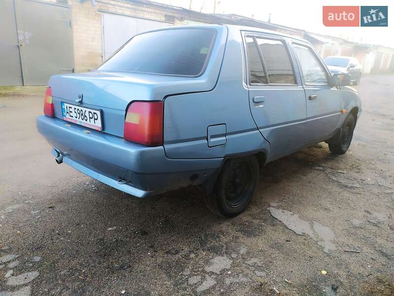 Ліфтбек ЗАЗ 1103 Славута 2009 в Дніпрі