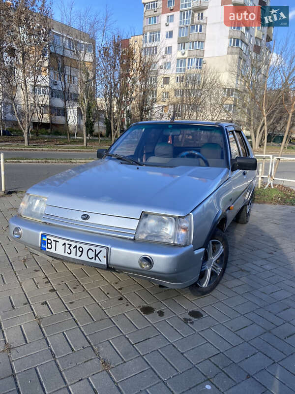 Ліфтбек ЗАЗ 1103 Славута 2003 в Херсоні фото 4 Ліфтбек ЗАЗ 1103 Славута 2003 в Херсоні