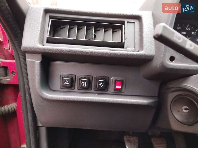 Лифтбек ЗАЗ 1103 Славута 2004 в Кривом Роге фото 13 Лифтбек ЗАЗ 1103 Славута 2004 в Кривом Роге