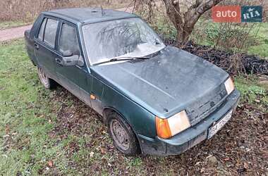 Лифтбек ЗАЗ 1103 Славута 2004 в Никополе