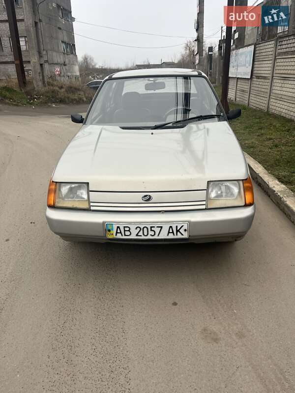 Лифтбек ЗАЗ 1103 Славута 2006 в Виннице фото Лифтбек ЗАЗ 1103 Славута 2006 в Виннице