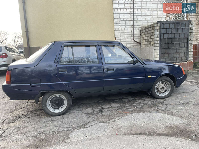 Ліфтбек ЗАЗ 1103 Славута 2008 в Черкасах