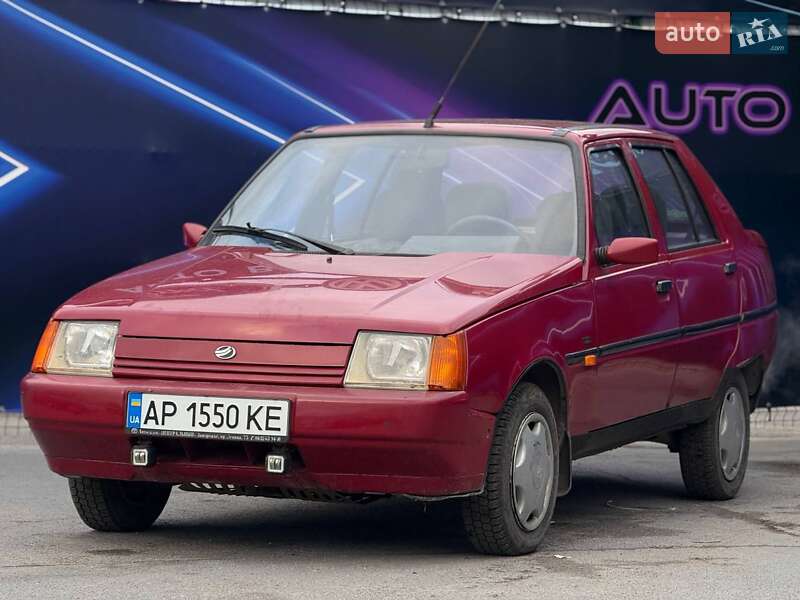 Лифтбек ЗАЗ 1103 Славута 2003 в Запорожье