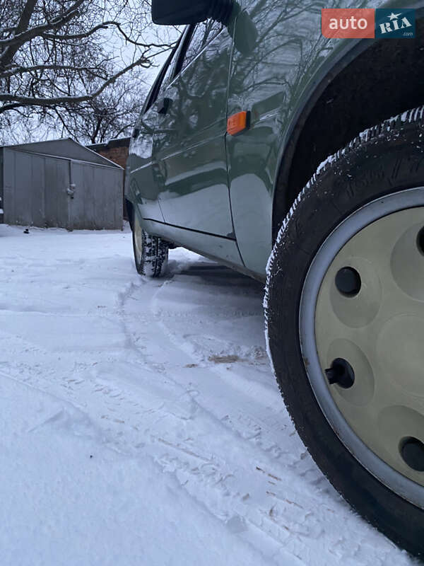 Лифтбек ЗАЗ 1103 Славута 2010 в Днепре фото 15 Лифтбек ЗАЗ 1103 Славута 2010 в Днепре