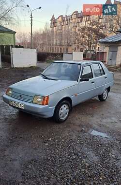 Лифтбек ЗАЗ 1103 Славута 2004 в Черновцах