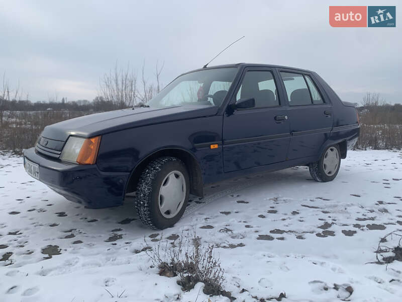 Лифтбек ЗАЗ 1103 Славута 2006 в Хороле фото 2 Лифтбек ЗАЗ 1103 Славута 2006 в Хороле