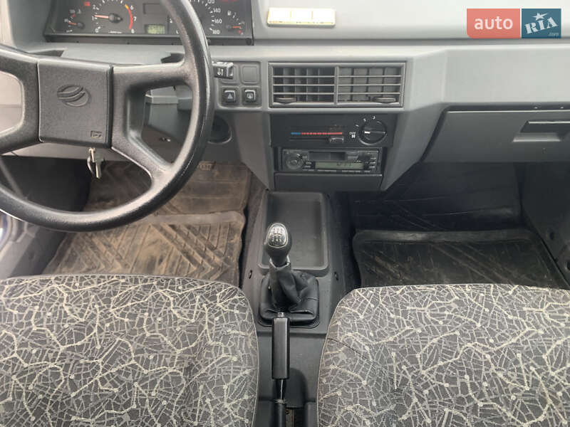 Лифтбек ЗАЗ 1103 Славута 2006 в Хороле фото 12 Лифтбек ЗАЗ 1103 Славута 2006 в Хороле