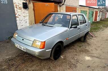 Лифтбек ЗАЗ 1103 Славута 2005 в Смеле