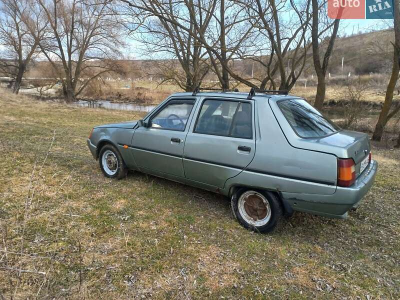 ЗАЗ 1103 Славута 2005