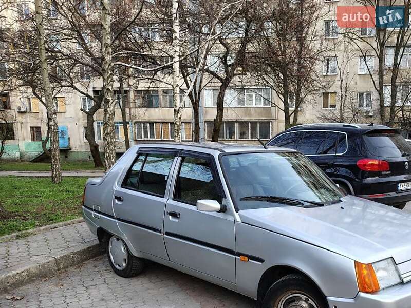 ЗАЗ 1103 Славута 2003