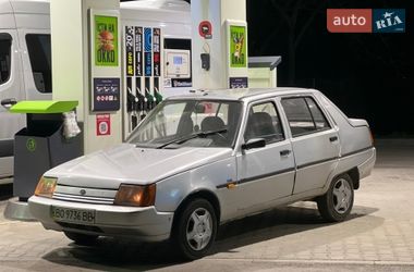 Лифтбек ЗАЗ 1103 Славута 2003 в Хмельницком