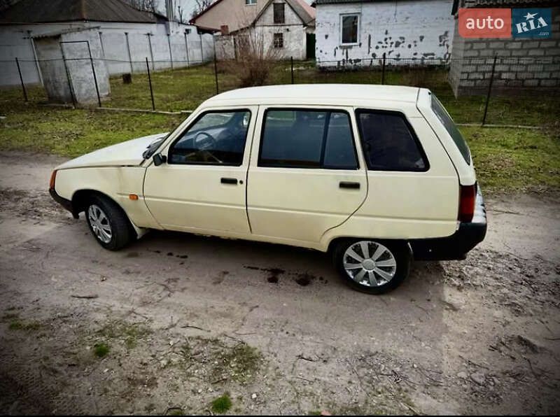 Універсал ЗАЗ 1105 Дана 1995 в Дніпрі