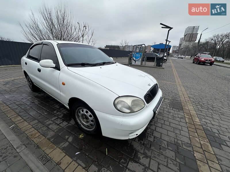 Седан ЗАЗ 1306 2002 в Днепре