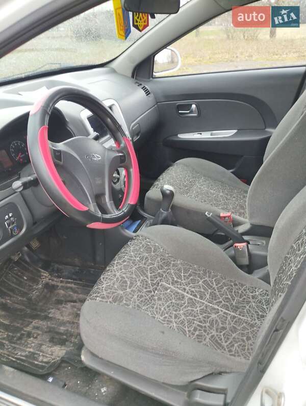 Седан ЗАЗ Forza 2011 в Кременце