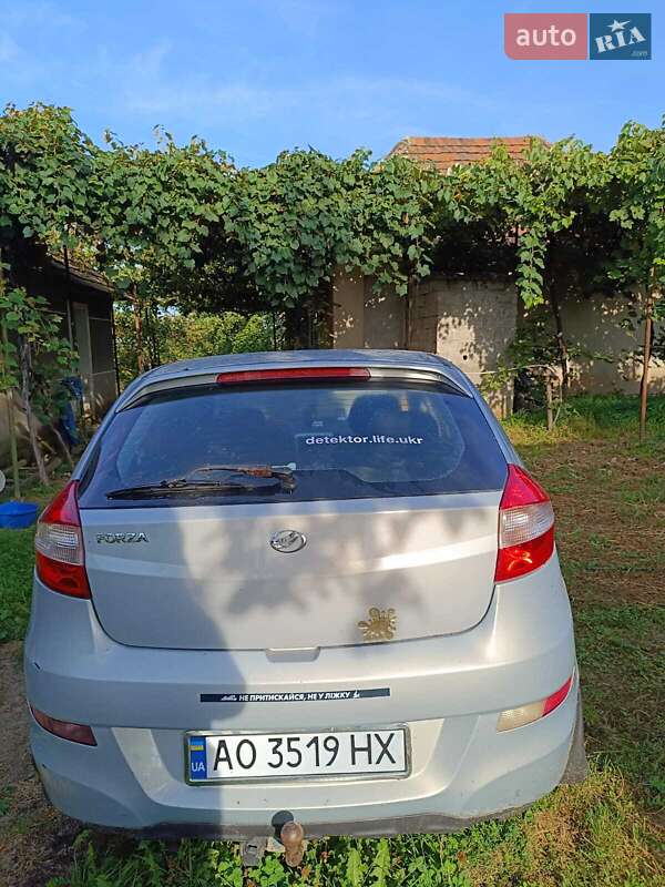 Хэтчбек ЗАЗ Forza 2011 в Ужгороде