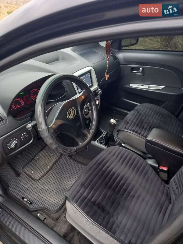 Лифтбек ЗАЗ Forza 2011 в Стрые