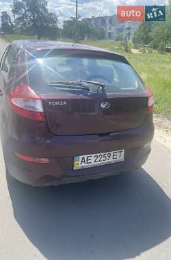 Хетчбек ЗАЗ Forza 2011 в 
