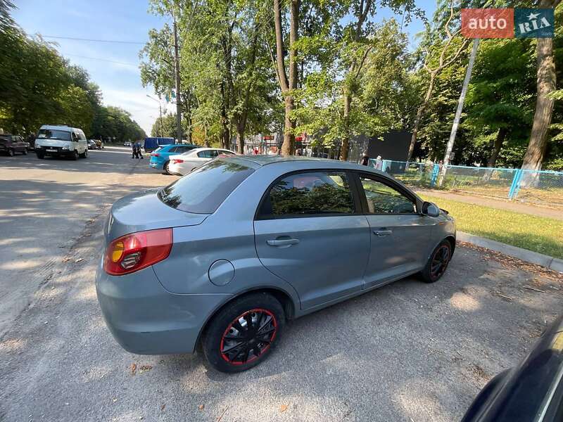 Лифтбек ЗАЗ Forza 2013 в Киеве