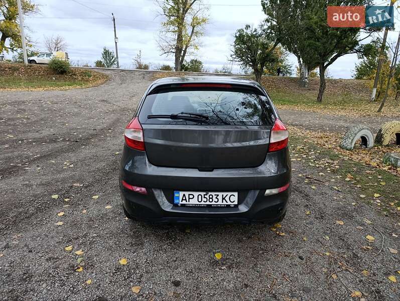 Хэтчбек ЗАЗ Forza 2014 в Новониколаевке фото 4 Хэтчбек ЗАЗ Forza 2014 в Новониколаевке