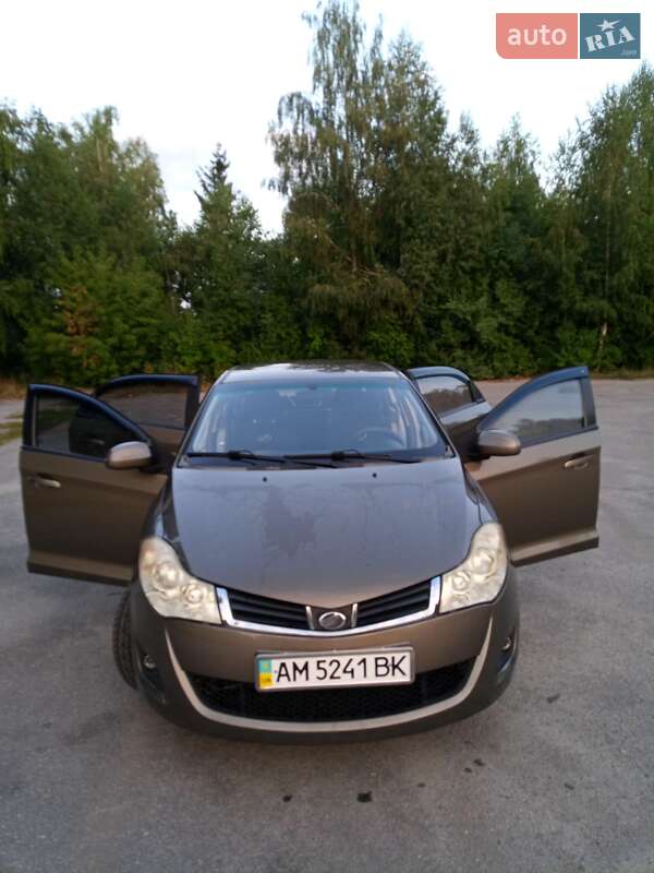 Лифтбек ЗАЗ Forza 2012 в Звягеле фото 4 Лифтбек ЗАЗ Forza 2012 в Звягеле