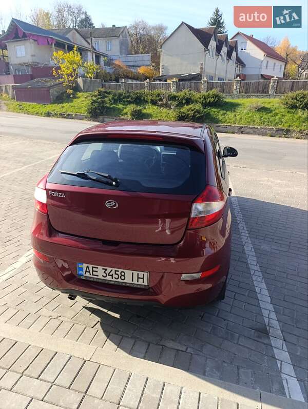 Хетчбек ЗАЗ Forza 2015 в Кременці