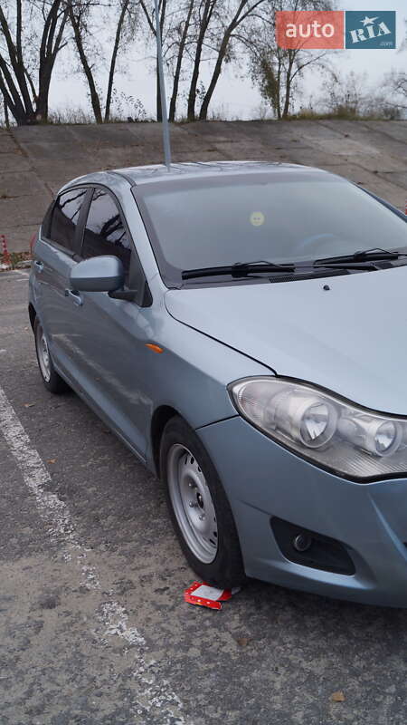 Хетчбек ЗАЗ Forza 2012 в Києві фото 5 Хетчбек ЗАЗ Forza 2012 в Києві