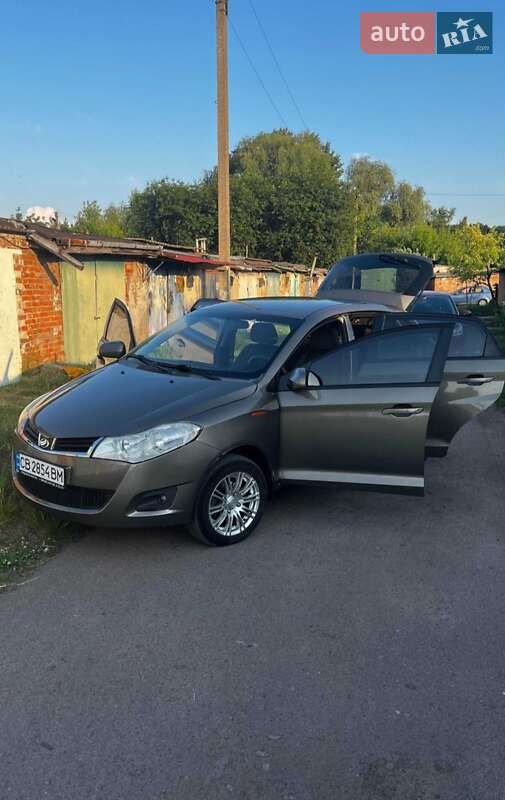 ЗАЗ Forza 2011 ЗАЗ Forza 2011