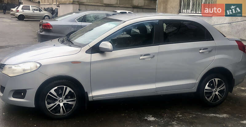 ЗАЗ Forza 2011 ЗАЗ Forza 2011