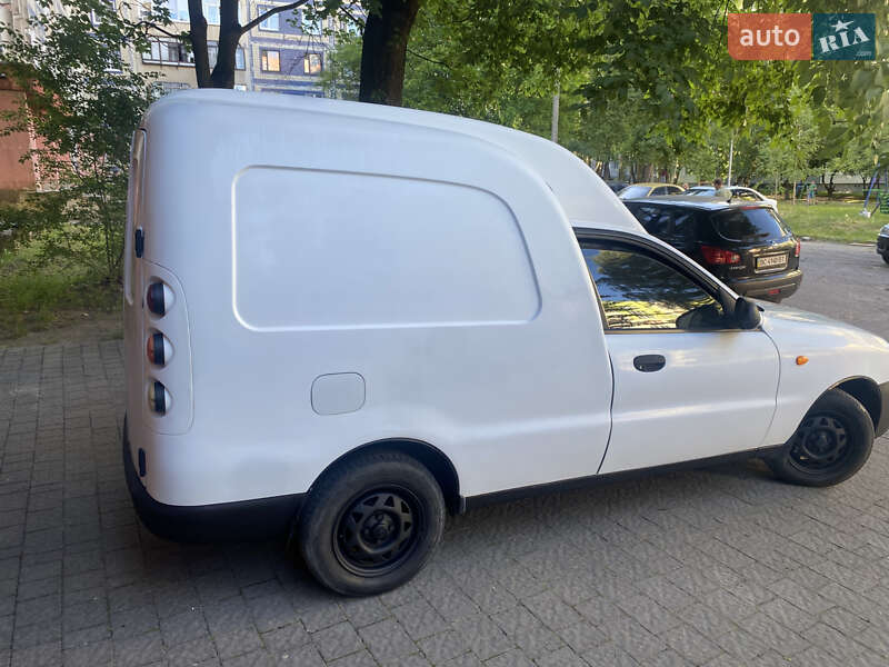 Грузовой фургон ЗАЗ Lanos Cargo 2011 в Львове