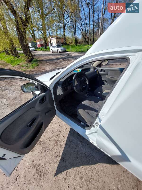 Пикап ЗАЗ Lanos Cargo 2009 в Киеве фото 5 Пикап ЗАЗ Lanos Cargo 2009 в Киеве