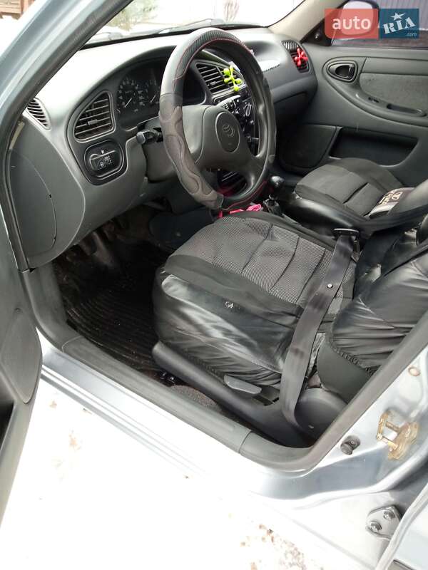 Седан ЗАЗ Lanos 2010 в Тальному