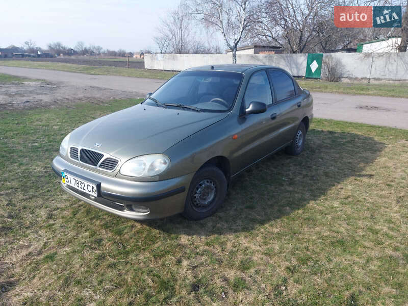 Седан ЗАЗ Lanos 2004 в Семеновке