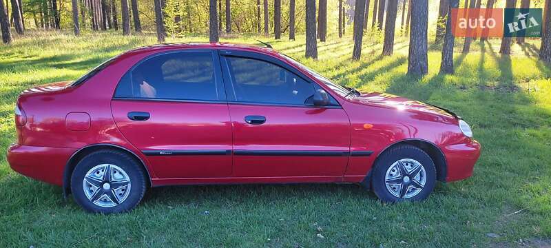 Седан ЗАЗ Lanos 2008 в Коростене