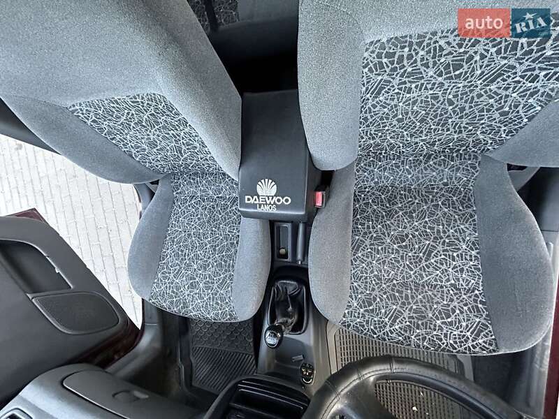 Седан ЗАЗ Lanos 2010 в Киеве