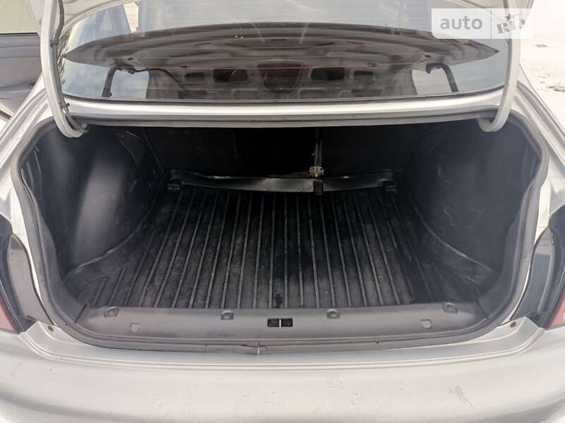 Седан ЗАЗ Lanos 2011 в Луцьку