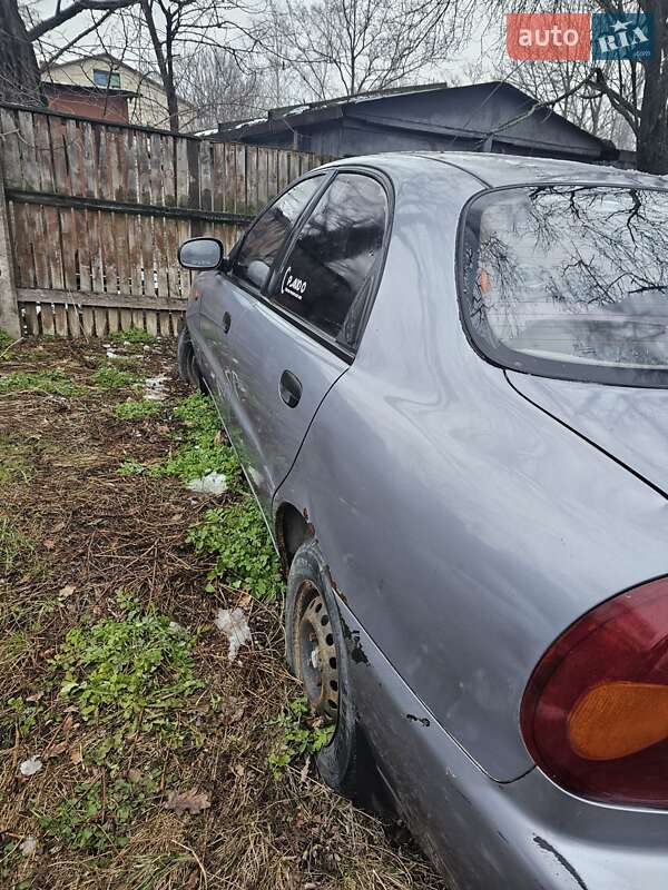 Седан ЗАЗ Lanos 2010 в Коростене