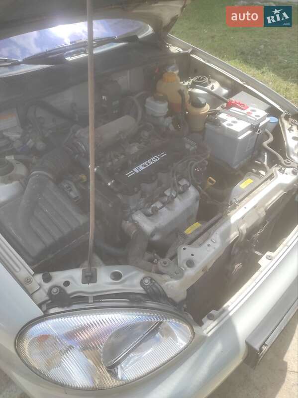 Седан ЗАЗ Lanos 2010 в Чернівцях